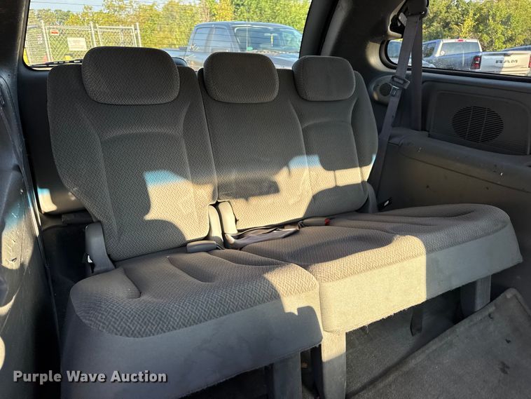 image for item EH7474 2007 Chrysler Town & Country LX SUV