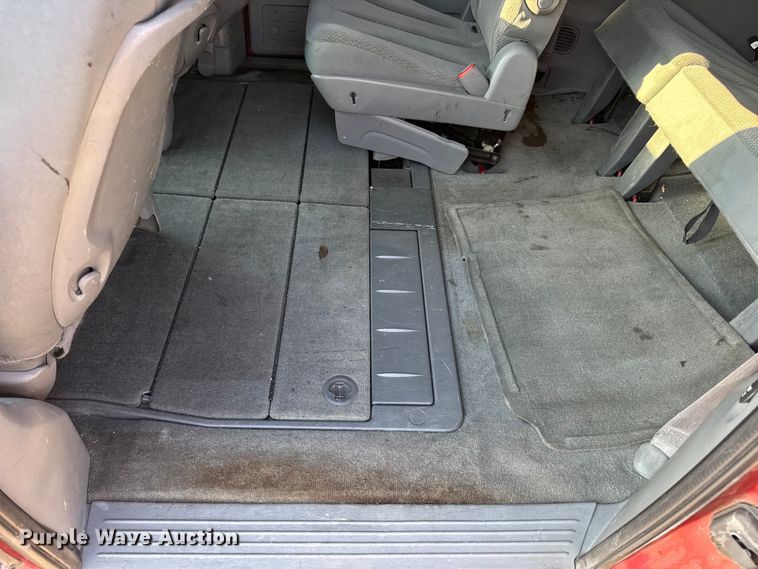 image for item EH7474 2007 Chrysler Town & Country LX SUV