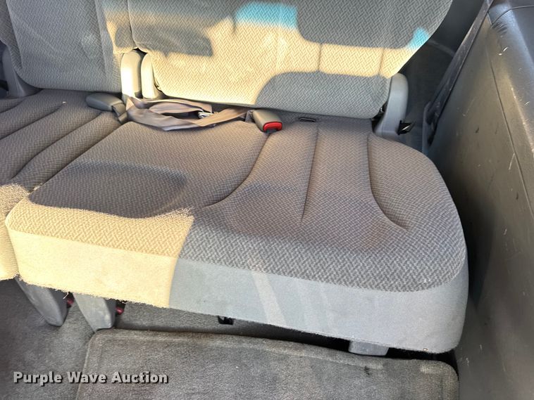 image for item EH7474 2007 Chrysler Town & Country LX SUV