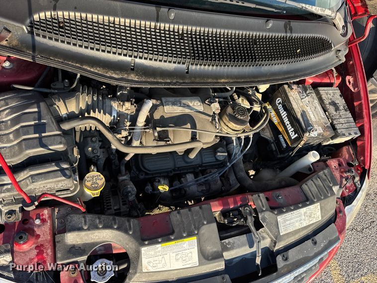 image for item EH7474 2007 Chrysler Town & Country LX SUV