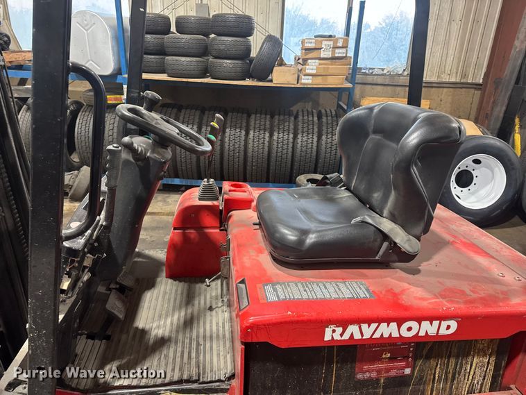image for item EH7477 Raymond 470-C60TT forklift