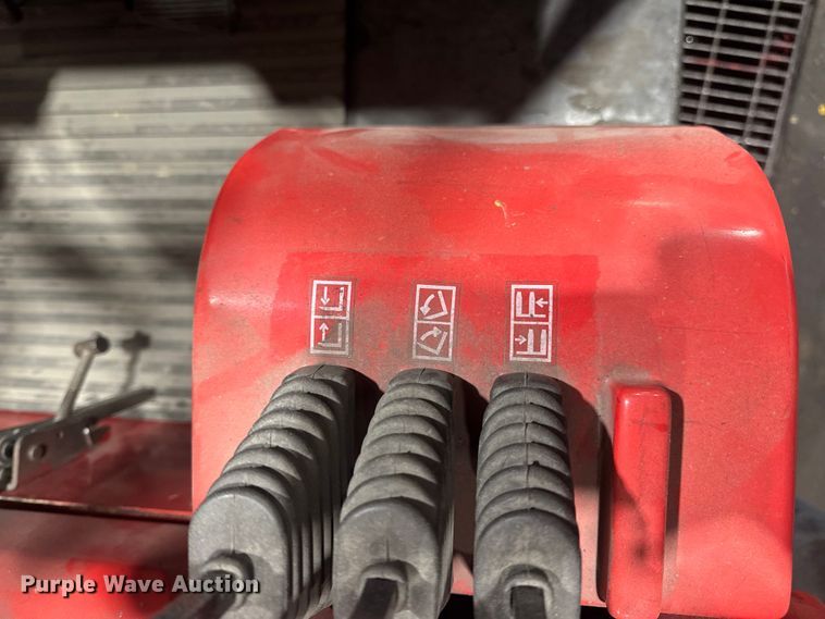 image for item EH7477 Raymond 470-C60TT forklift