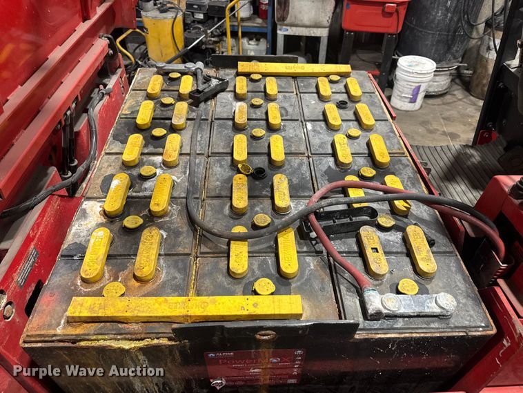 image for item EH7477 Raymond 470-C60TT forklift