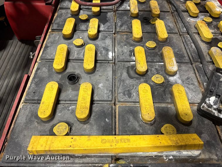 image for item EH7477 Raymond 470-C60TT forklift