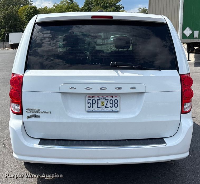 image for item EJ7654 2016 Dodge Grand Caravan van
