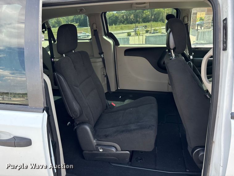 image for item EJ7654 2016 Dodge Grand Caravan van