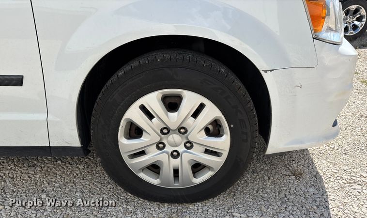 image for item EJ7654 2016 Dodge Grand Caravan van