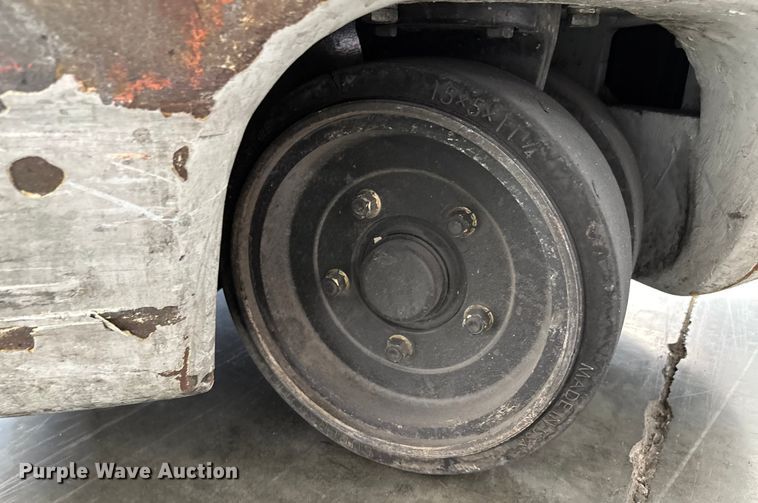 image for item EJ7656 Nissan A1N1L18V forklift