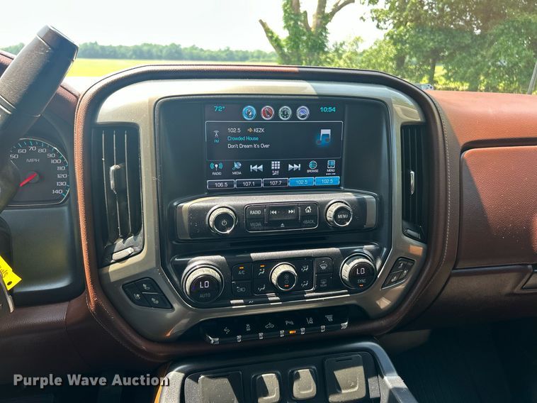 image for item EK8211 2019 Chevrolet Silverado 3500HD High Country  Crew Cab pickup truck