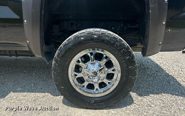 image for item EK8211 2019 Chevrolet Silverado 3500HD High Country  Crew Cab pickup truck