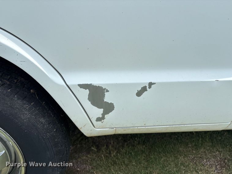 image for item EM0596 1994 Dodge Ram Wagon 350  van