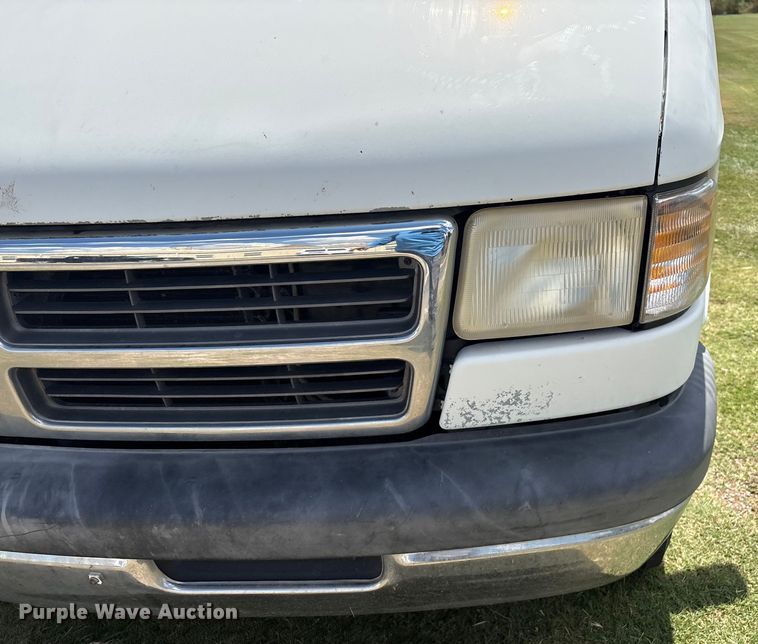 image for item EM0596 1994 Dodge Ram Wagon 350  van