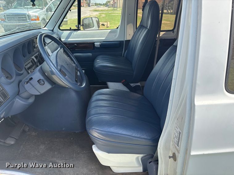 image for item EM0596 1994 Dodge Ram Wagon 350  van