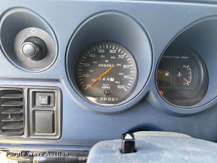 image for item EM0596 1994 Dodge Ram Wagon 350  van