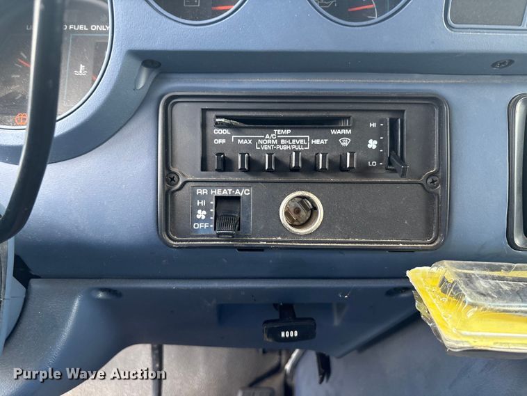 image for item EM0596 1994 Dodge Ram Wagon 350  van