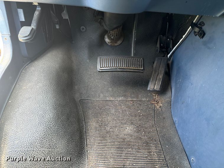 image for item EM0596 1994 Dodge Ram Wagon 350  van