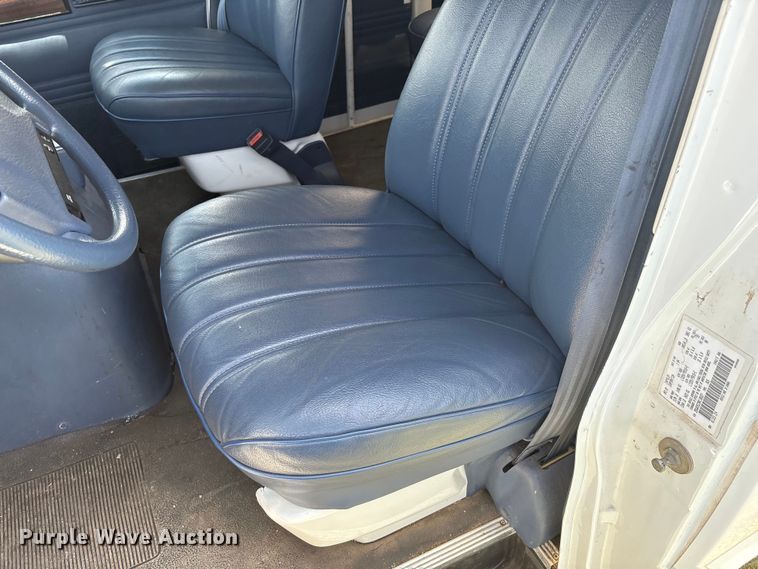 image for item EM0596 1994 Dodge Ram Wagon 350  van