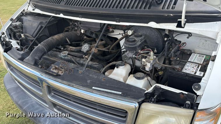 image for item EM0596 1994 Dodge Ram Wagon 350  van