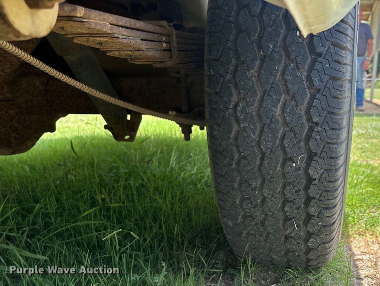 image for item EM0596 1994 Dodge Ram Wagon 350  van