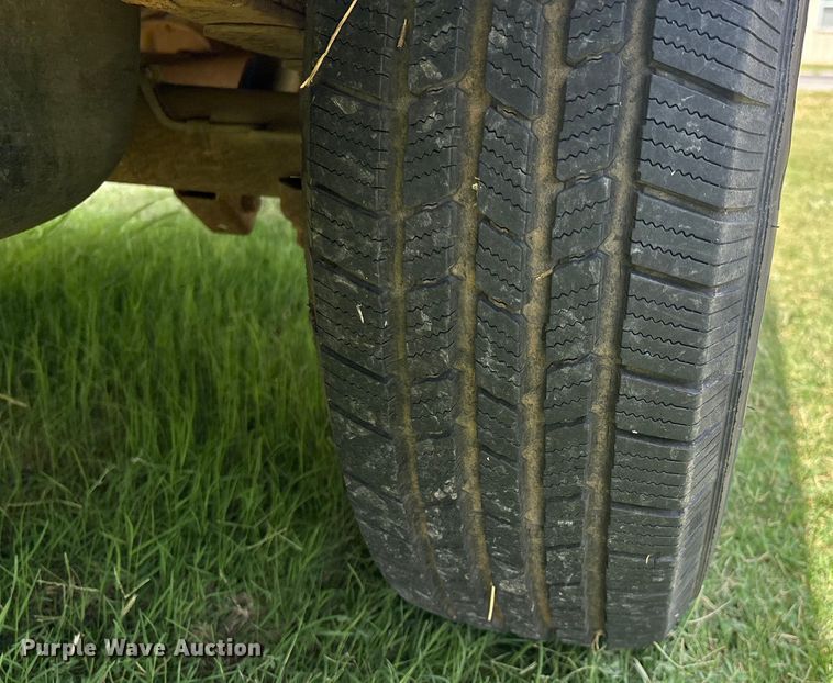 image for item EM0596 1994 Dodge Ram Wagon 350  van