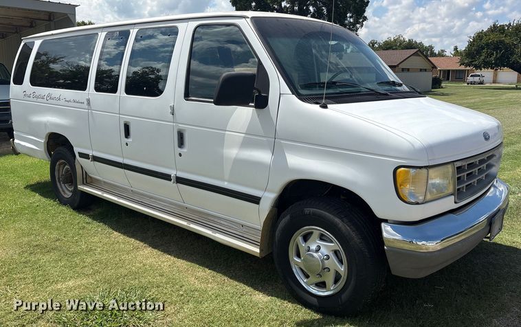 image for item EM0597 1993 Ford E350 handicap accessible van