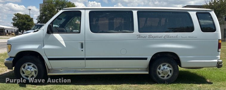 image for item EM0597 1993 Ford E350 handicap accessible van