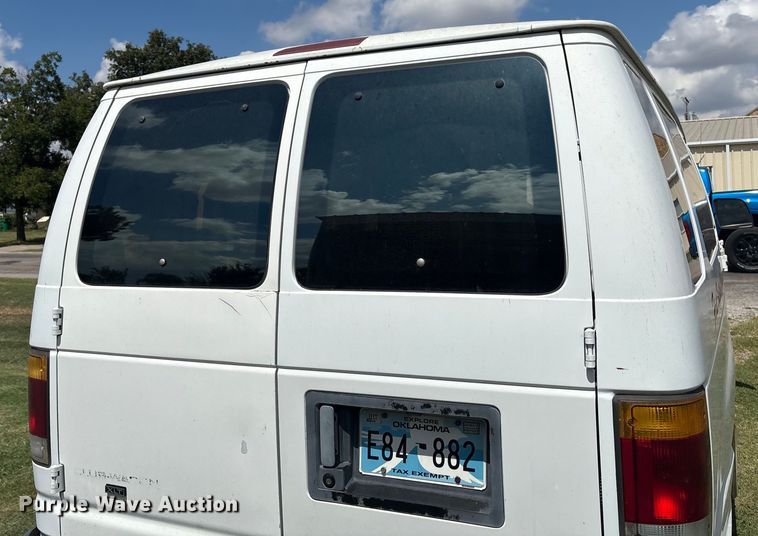 image for item EM0597 1993 Ford E350 handicap accessible van