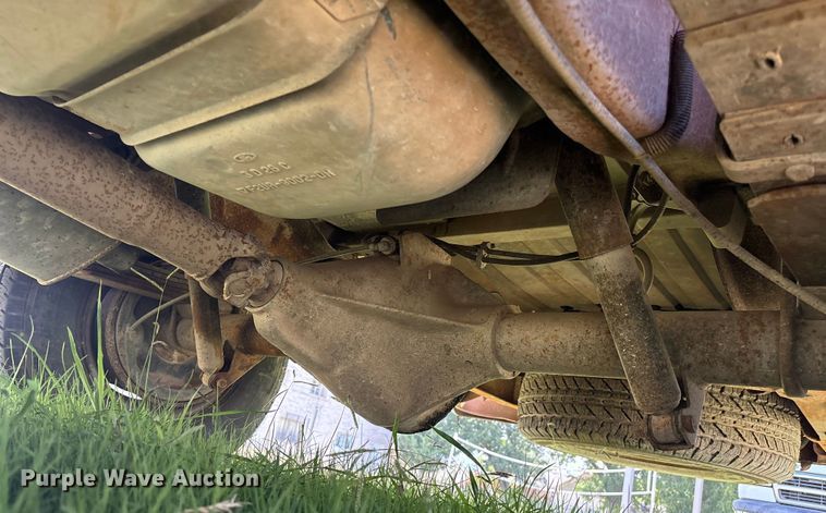 image for item EM0597 1993 Ford E350 handicap accessible van