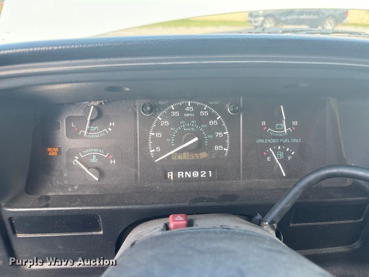 image for item EM0597 1993 Ford E350 handicap accessible van