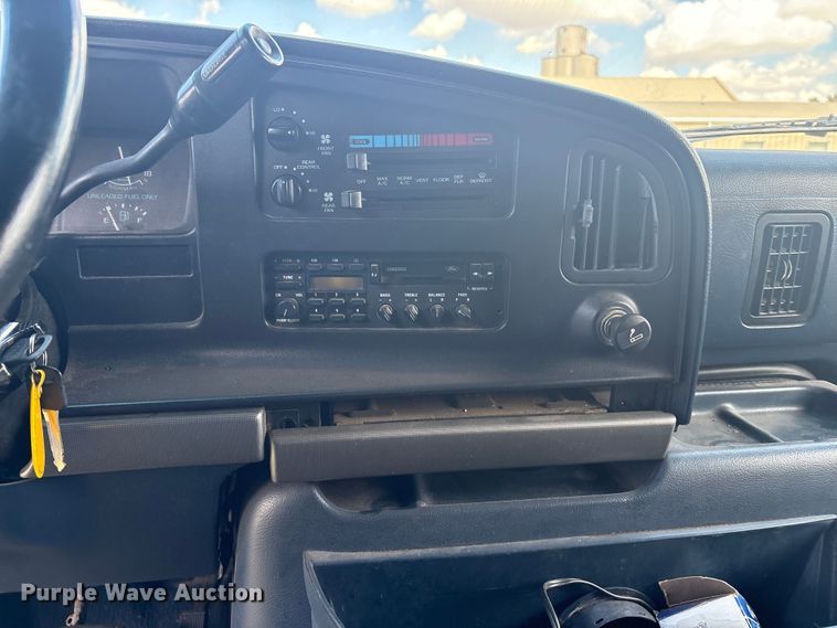 image for item EM0597 1993 Ford E350 handicap accessible van
