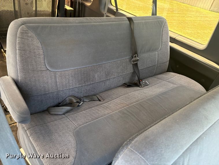image for item EM0597 1993 Ford E350 handicap accessible van