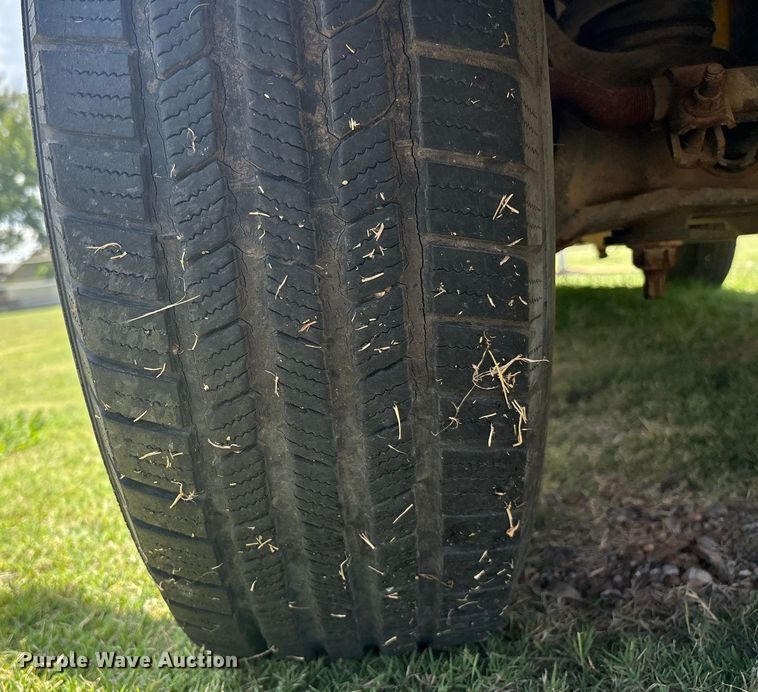 image for item EM0597 1993 Ford E350 handicap accessible van