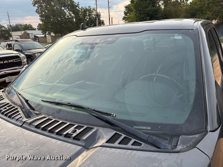 image for item EM0650 2019 Ford F150 XLT SuperCrew pickup truck