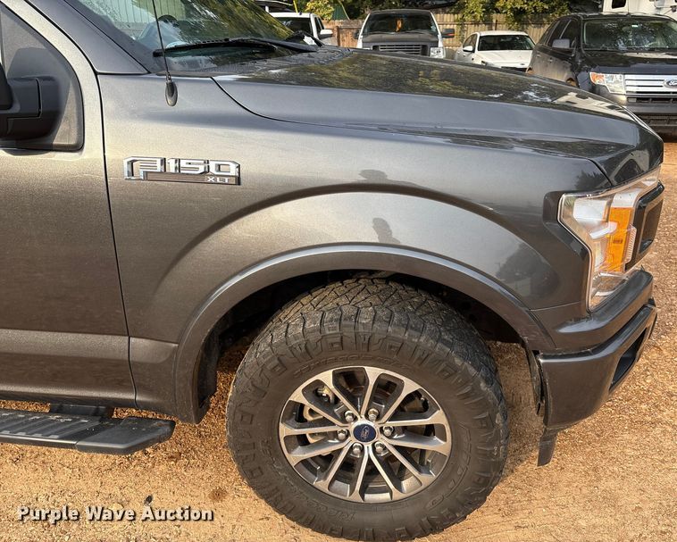 image for item EM0650 2019 Ford F150 XLT SuperCrew pickup truck