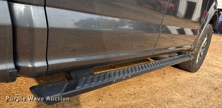 image for item EM0650 2019 Ford F150 XLT SuperCrew pickup truck