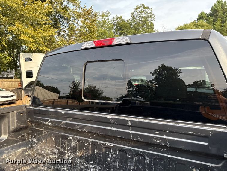 image for item EM0650 2019 Ford F150 XLT SuperCrew pickup truck