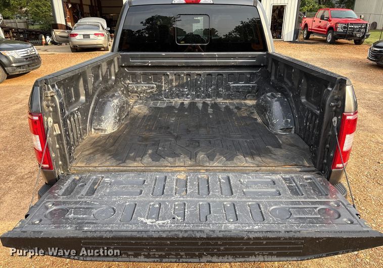 image for item EM0650 2019 Ford F150 XLT SuperCrew pickup truck