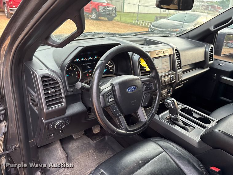 image for item EM0650 2019 Ford F150 XLT SuperCrew pickup truck