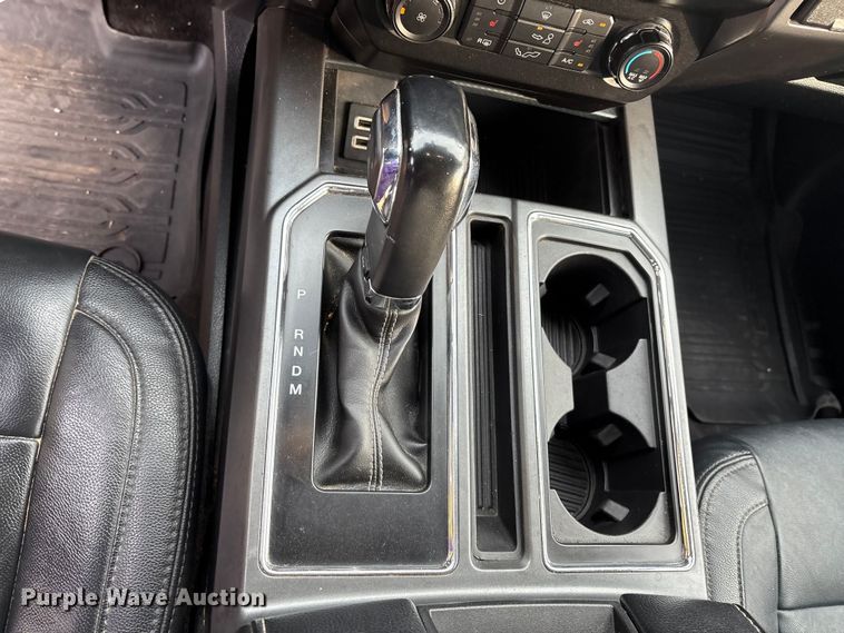 image for item EM0650 2019 Ford F150 XLT SuperCrew pickup truck