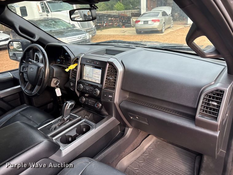 image for item EM0650 2019 Ford F150 XLT SuperCrew pickup truck