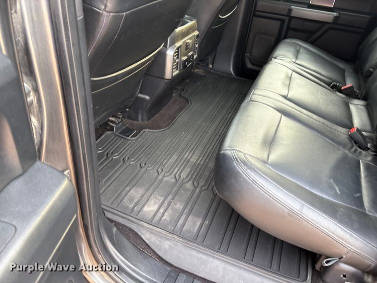 image for item EM0650 2019 Ford F150 XLT SuperCrew pickup truck