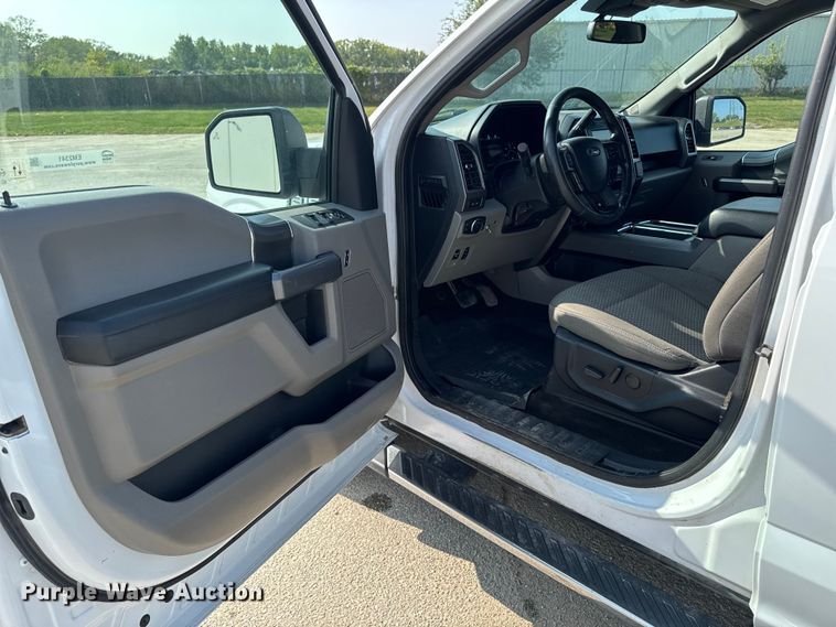 image for item EM2341 2020 Ford F150 SuperCrew pickup truck