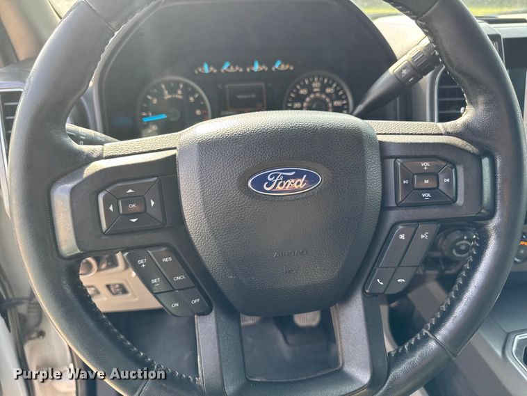 image for item EM2341 2020 Ford F150 SuperCrew pickup truck