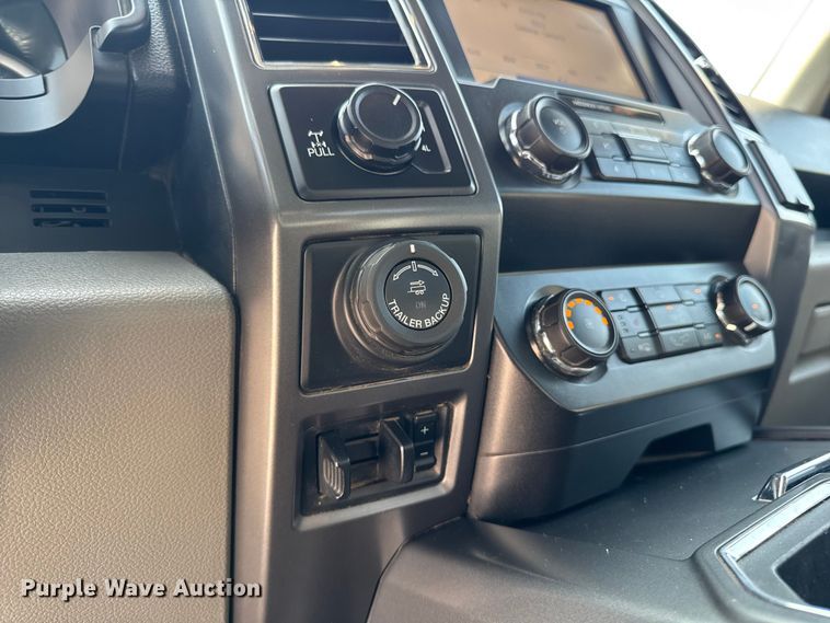 image for item EM2341 2020 Ford F150 SuperCrew pickup truck