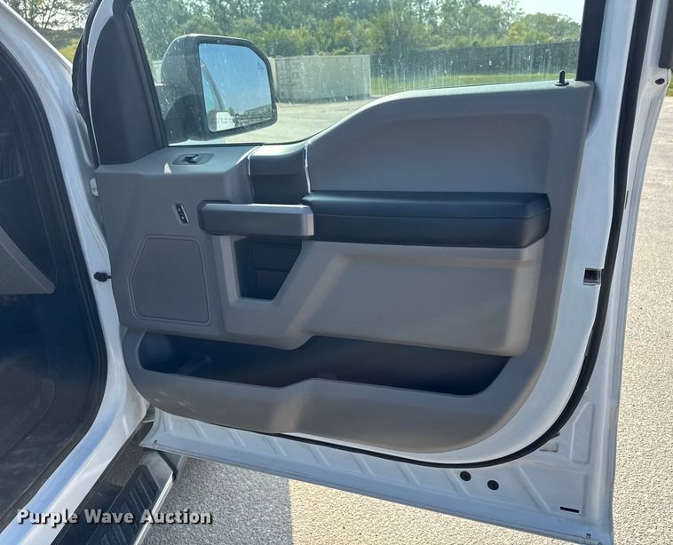 image for item EM2341 2020 Ford F150 SuperCrew pickup truck