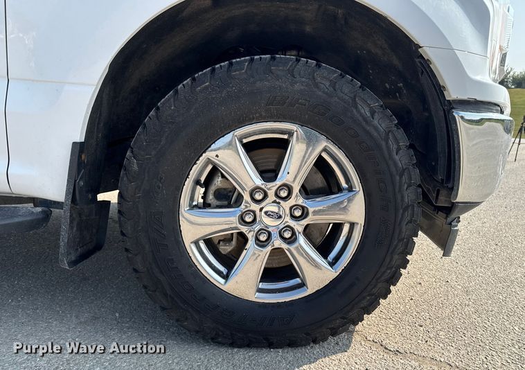 image for item EM2341 2020 Ford F150 SuperCrew pickup truck