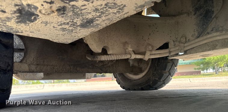 image for item EM2343 2013 Hyster H120FT forklift