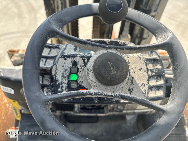 image for item EM2343 2013 Hyster H120FT forklift