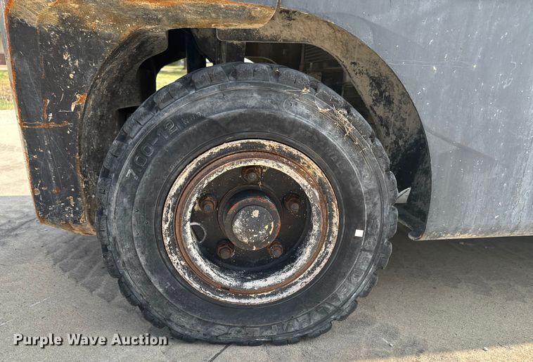 image for item EM2343 2013 Hyster H120FT forklift