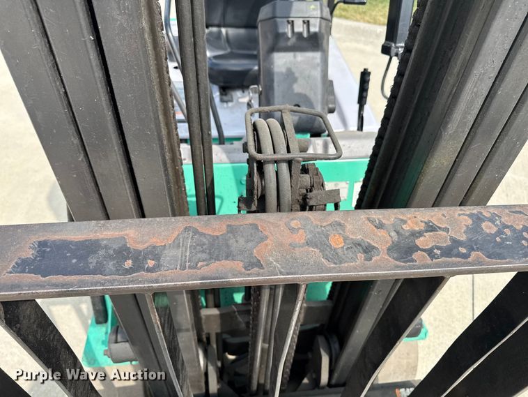 image for item EM2344 Mitsubishi FB20NT-AC forklift